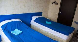 Гостиница ID Hostel Rostov-on-Don Ростов-на-Дону Двухместный номер с 1 кроватью или 2 отдельными кроватями и общей ванной комнатой-3